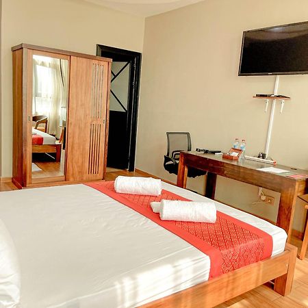 Valiha Hotel อันตานานารีโว ภายนอก รูปภาพ