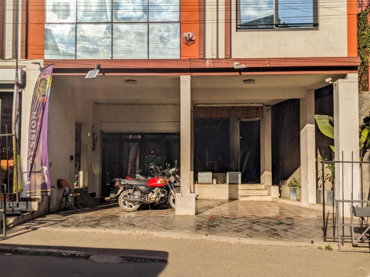 Valiha Hotel อันตานานารีโว ภายนอก รูปภาพ
