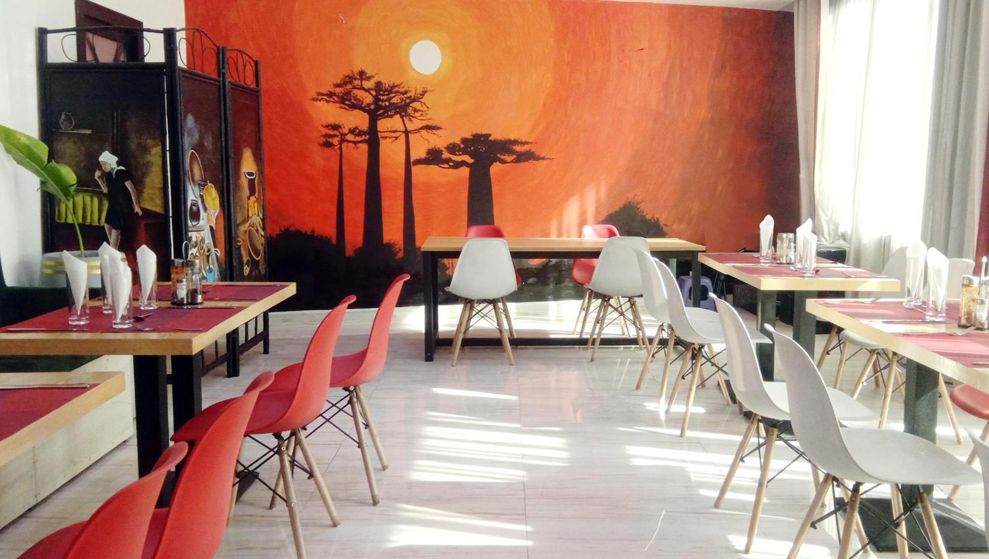 Valiha Hotel อันตานานารีโว ภายนอก รูปภาพ